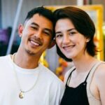 Dahlia Poland dan Fandy Christian tersenyum bersama sebelum kabar perceraian mencuat ke publik