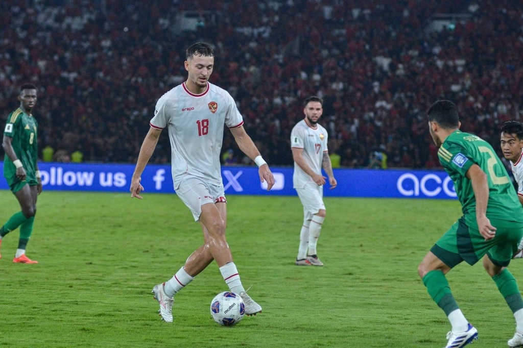 Ivar Jenner bersama Timnas Indonesia, diproyeksikan tampil di SEA Games 2025 untuk memperkuat lini tengah.